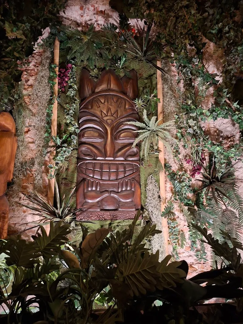 Rita Tiki photo 11