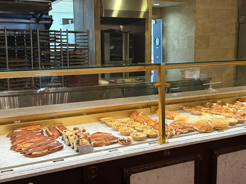 Les Halles Boulangerie-Patisserie foto 5