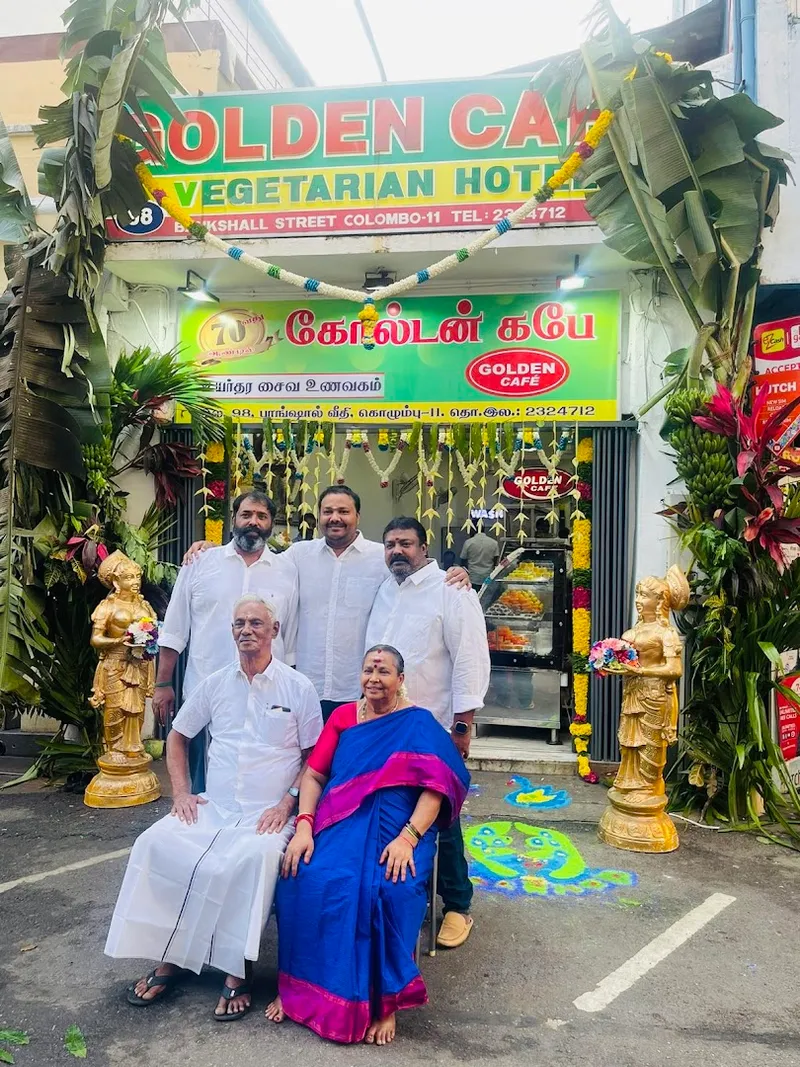 Golden Cafe Vegetarian Hotel foto 10