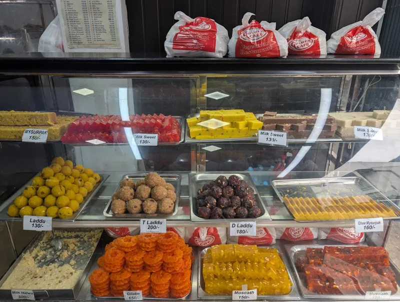 Golden Cafe Vegetarian Hotel foto 6