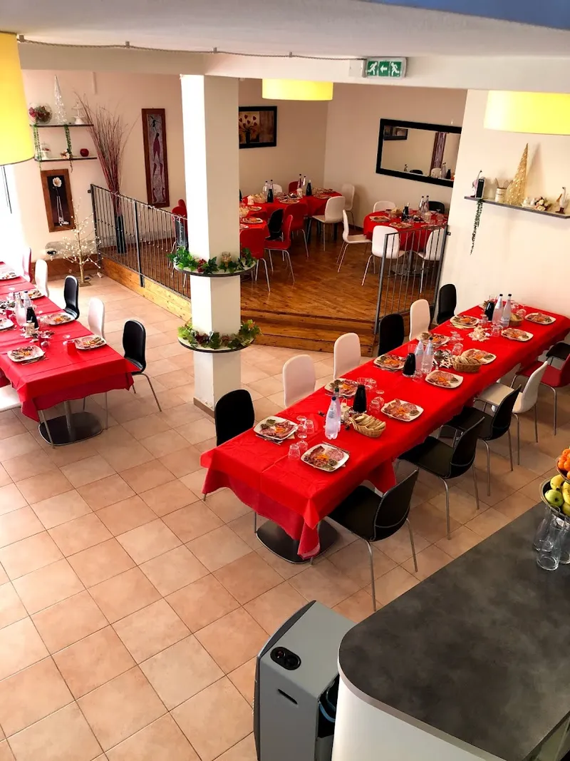 Trattoria Pizzeria Mamma Mia foto 10