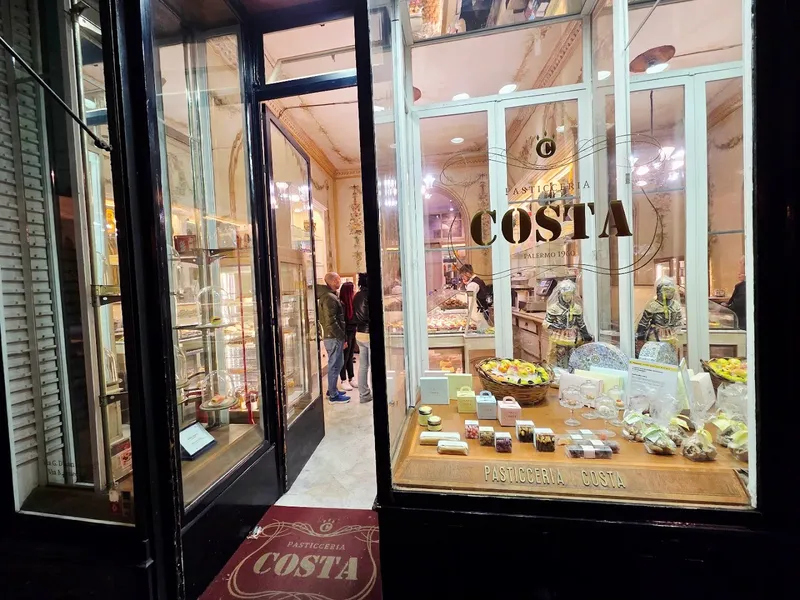 Costa photo 6