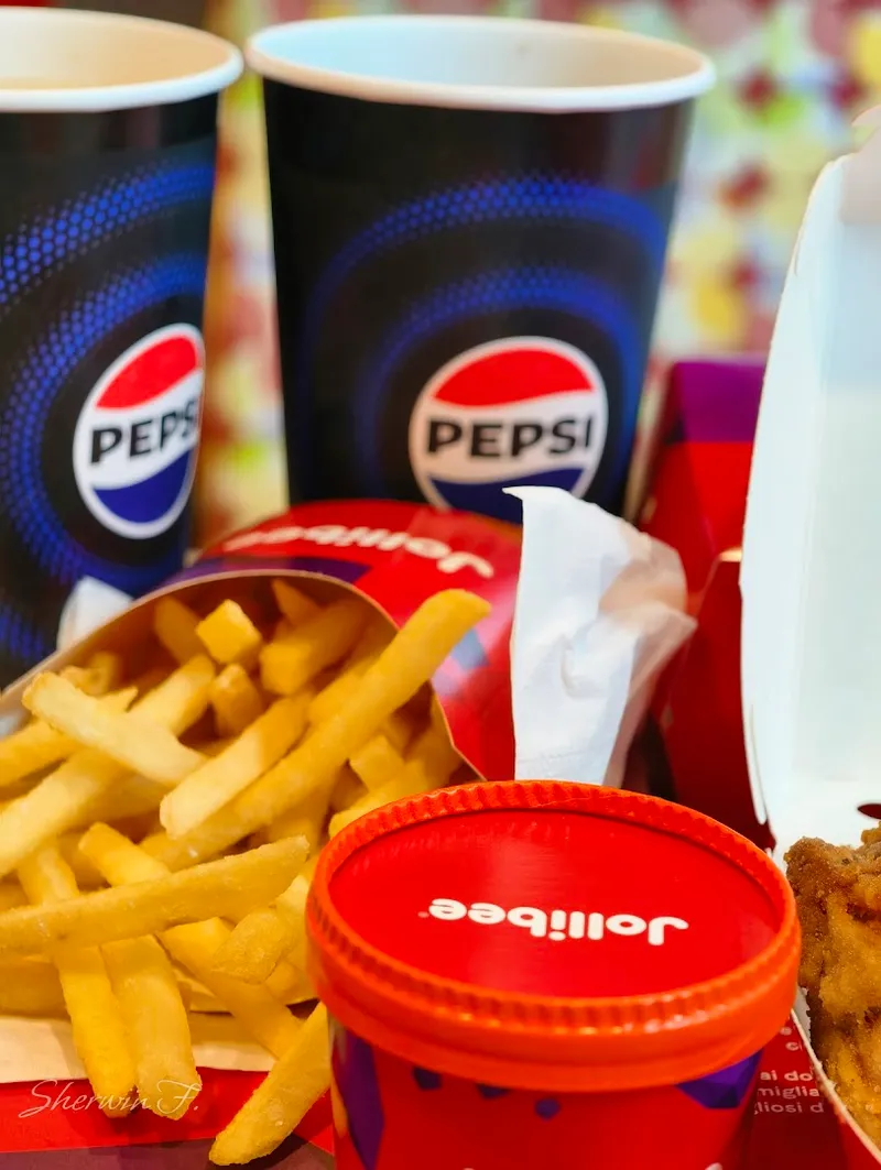 Jollibee foto 10