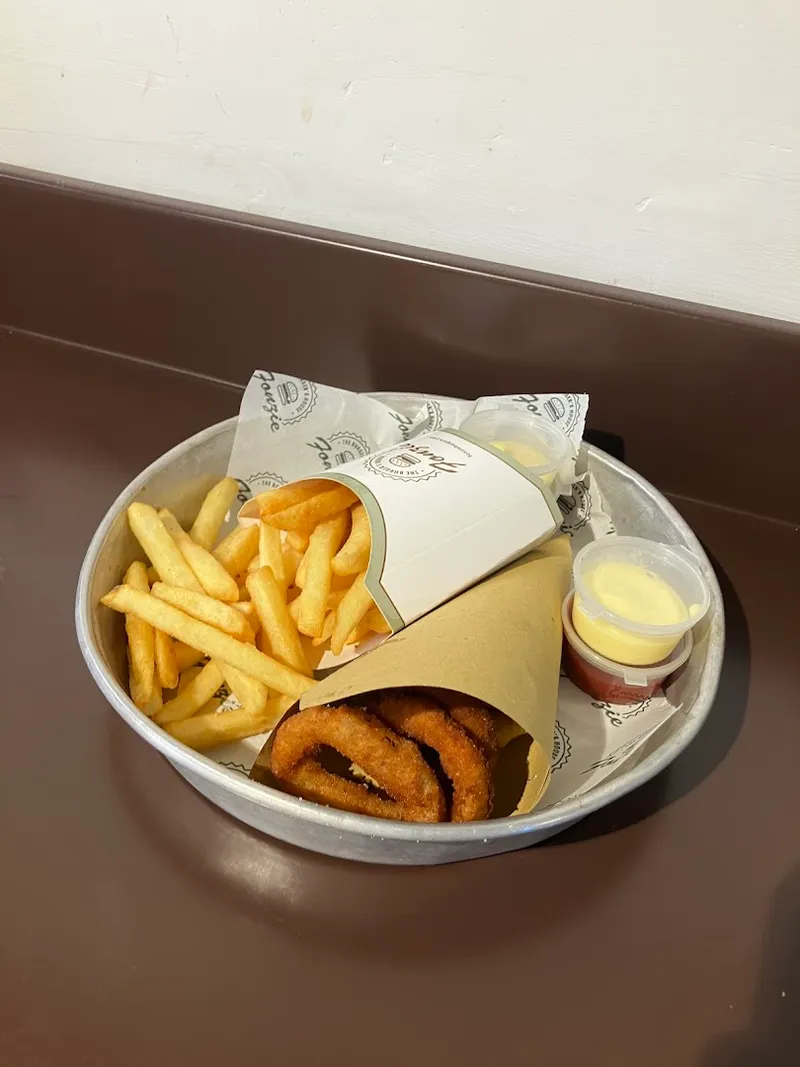 Fancy the Burger House photo 9