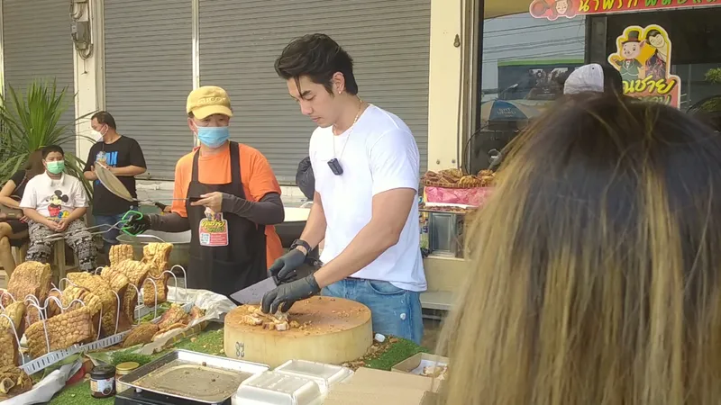 คุณชายหมูกรอบ foto 9