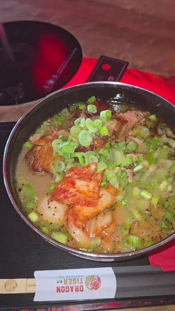 Dragon Tiger Noodle Co photo 8