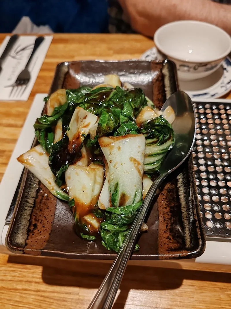 Michael 1's Mandarin photo 7