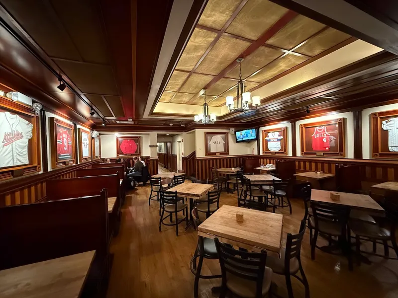 Lou Malnati's Pizzeria photo 7