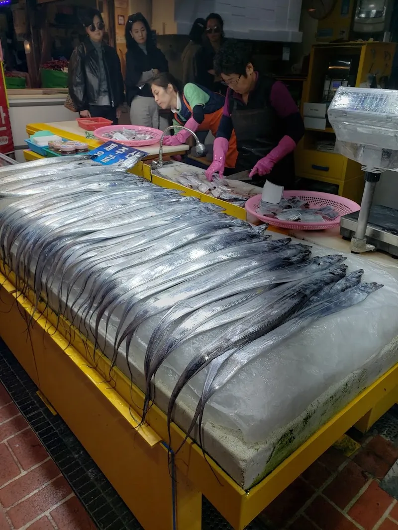 Dongmoon Seafood Market foto 10