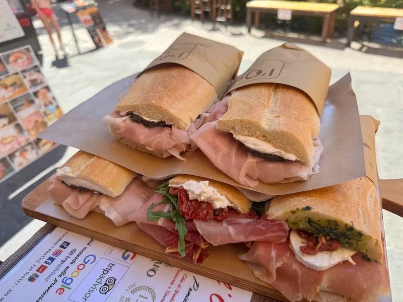 Lo Stellino Panineria Vineria photo 5