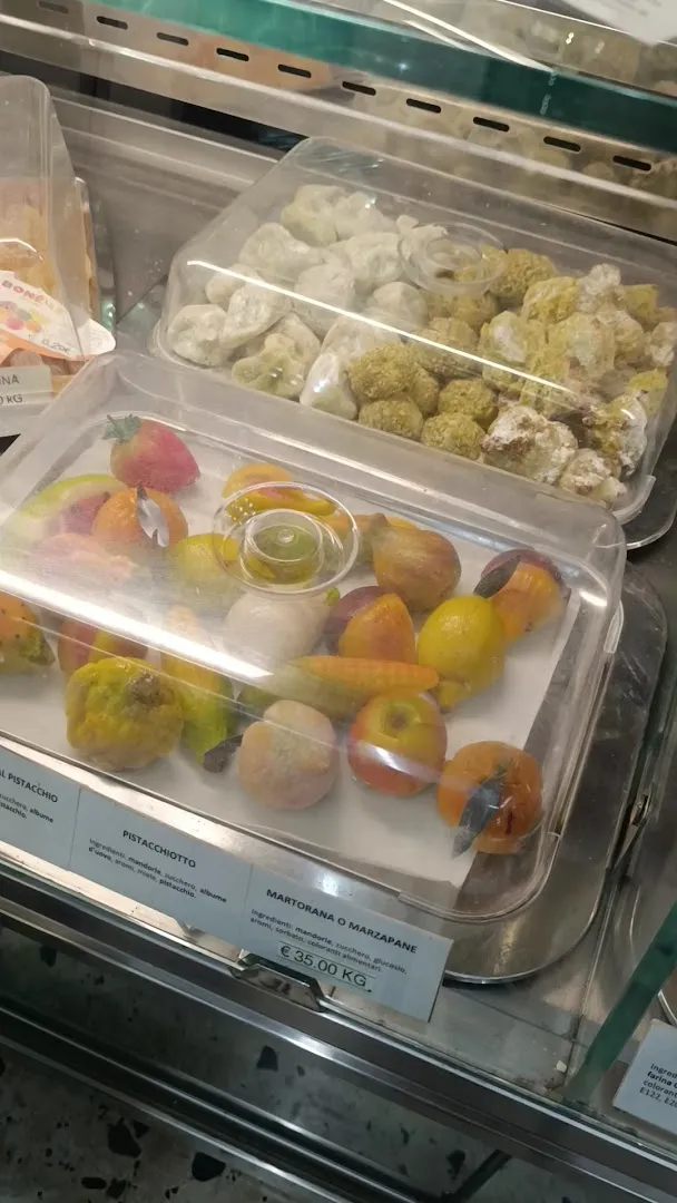 Pasticceria Colicchia photo 8