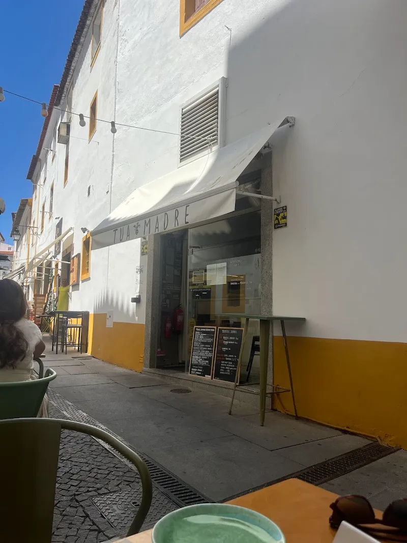 Tua Mãe foto 7
