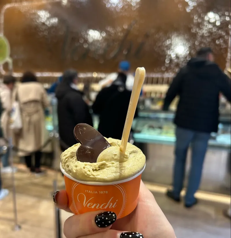 Gelateria Fontana di Trevi photo 6