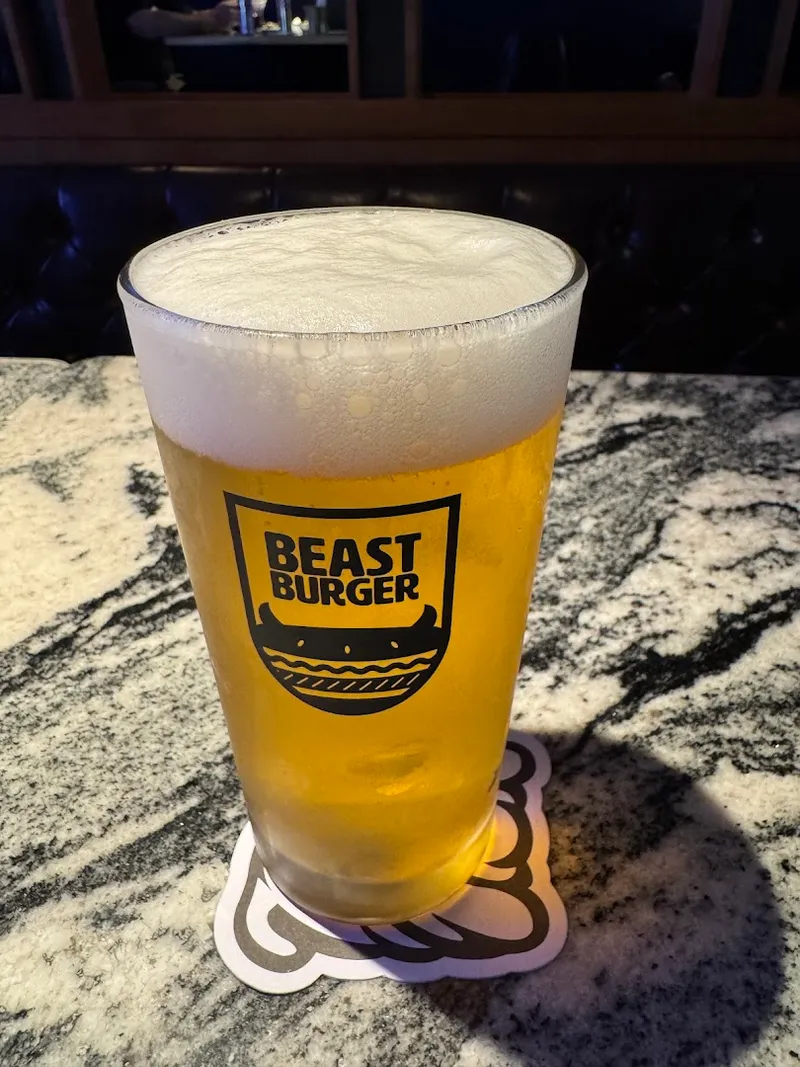 Beast and Butter foto 10