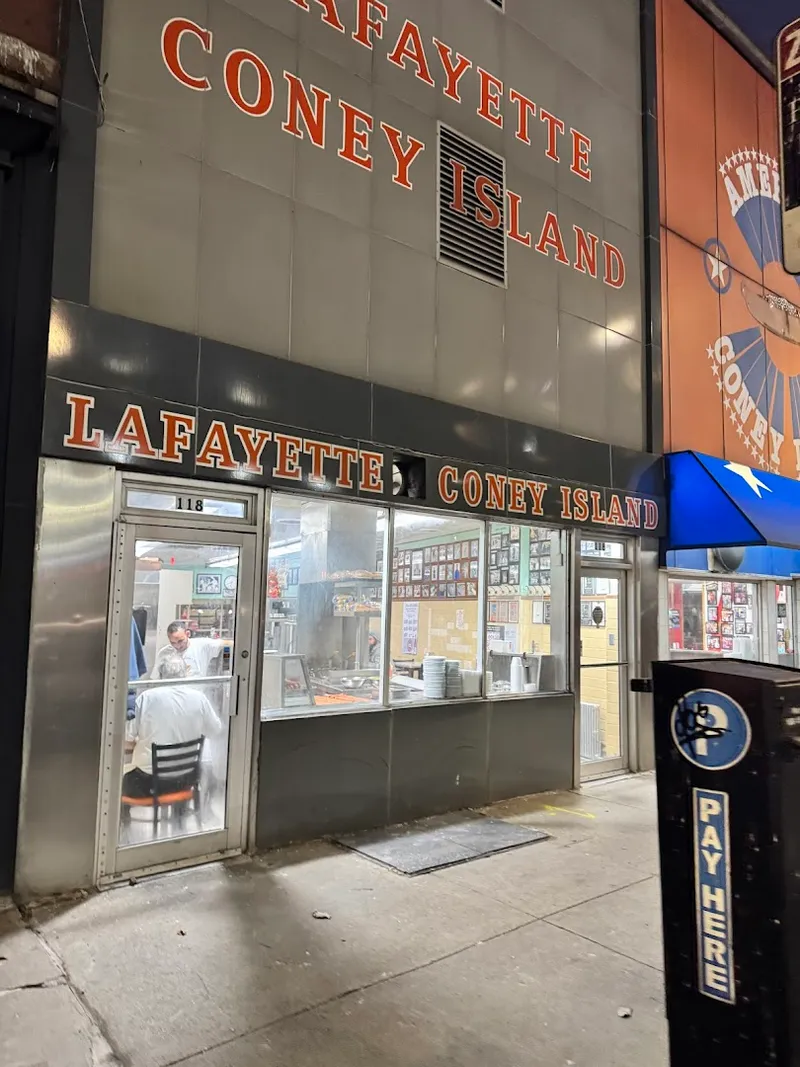 Lafayette Coney Island foto 9