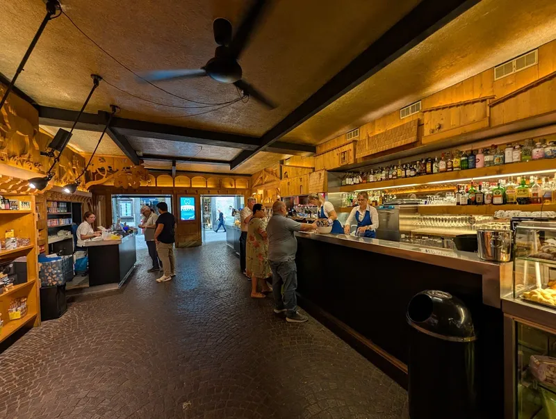 Bar Montanucci photo 7