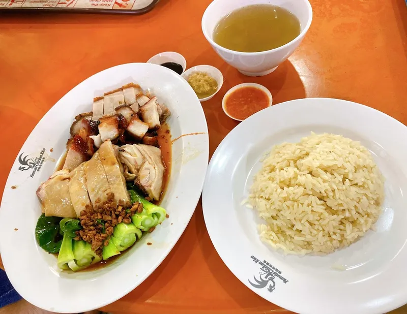 Maxwell Food Centre photo 5