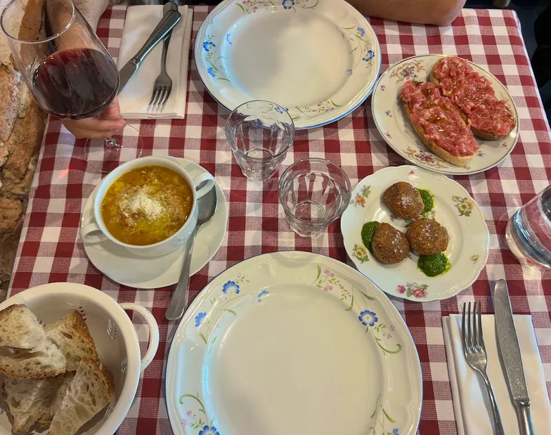 L'Osteria La Semivuota photo 9