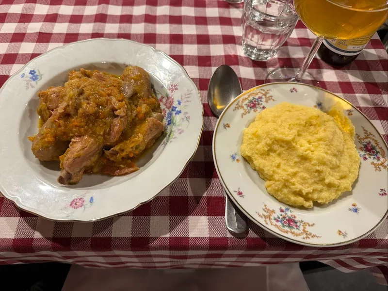 L'Osteria La Semivuota photo 6