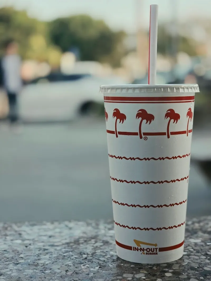 In-N-Out Burger photo 12