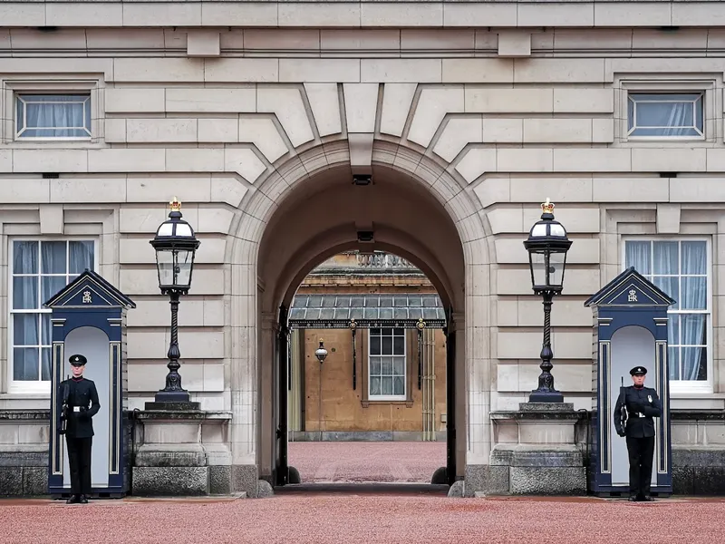 Buckingham Palace photo 9