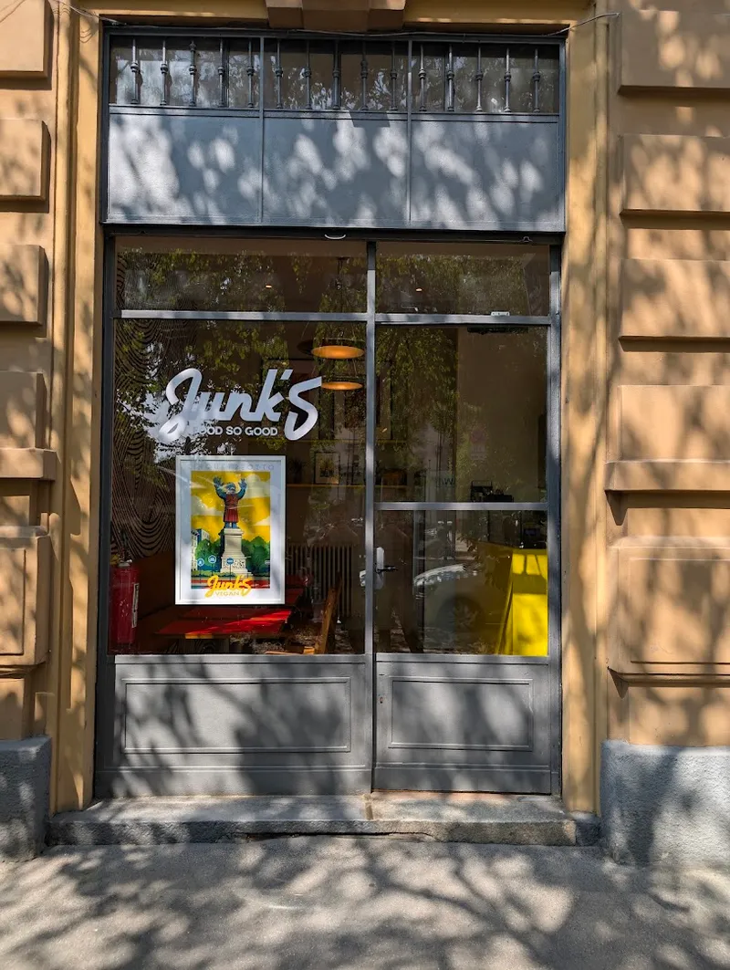 Junk's Food So Good