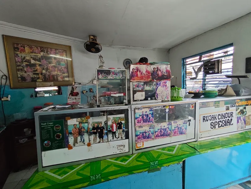 Rujak Cingur dan Sop Buntut Genteng Durasim photo 9