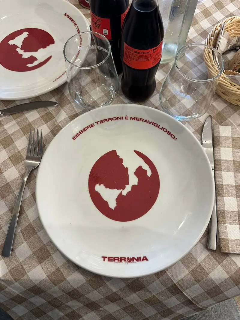 Terronia photo 7