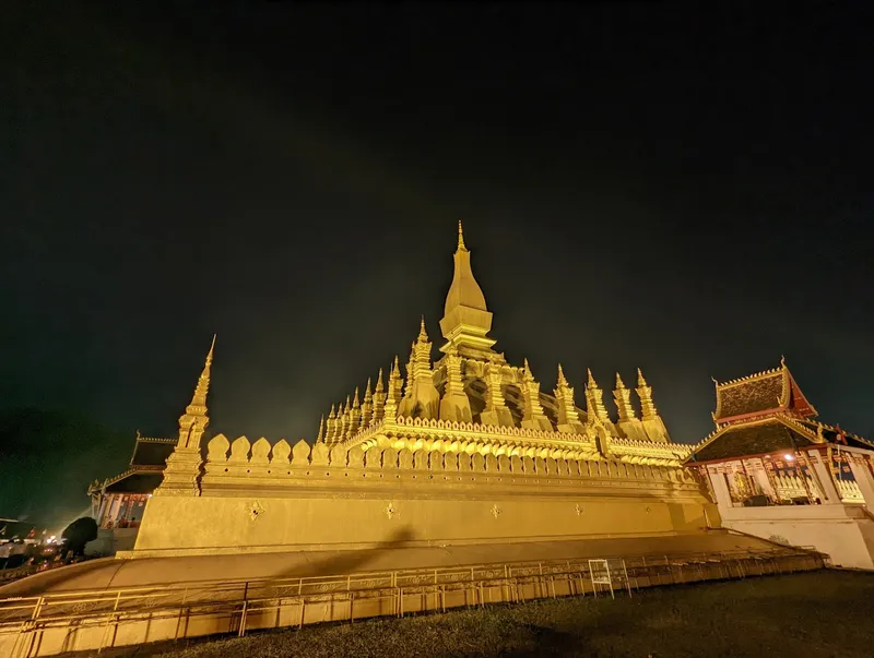 Pha That Luang foto 7