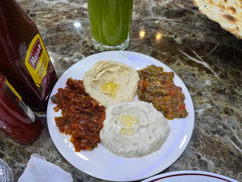 Al-Mashareq Restaurant photo 9