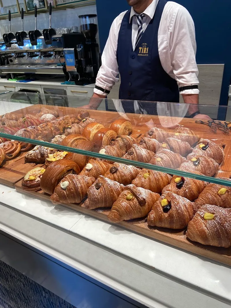 Tiri Bakery & Caffè foto 5