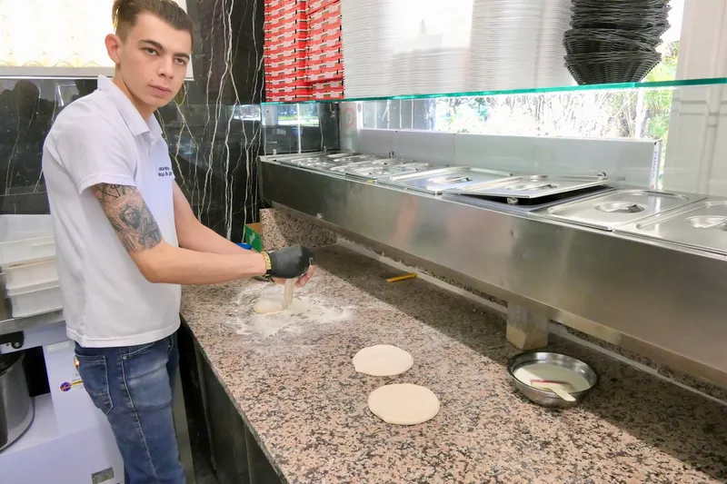 Ristorante Istanbul Kebab Pizza Grill Bar foto 7