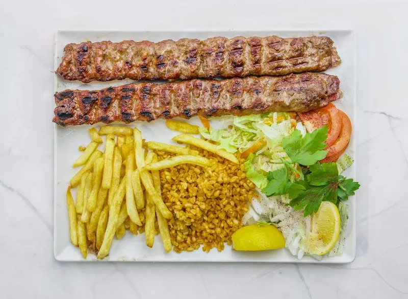 Ristorante Istanbul Kebab Pizza Grill Bar foto 6