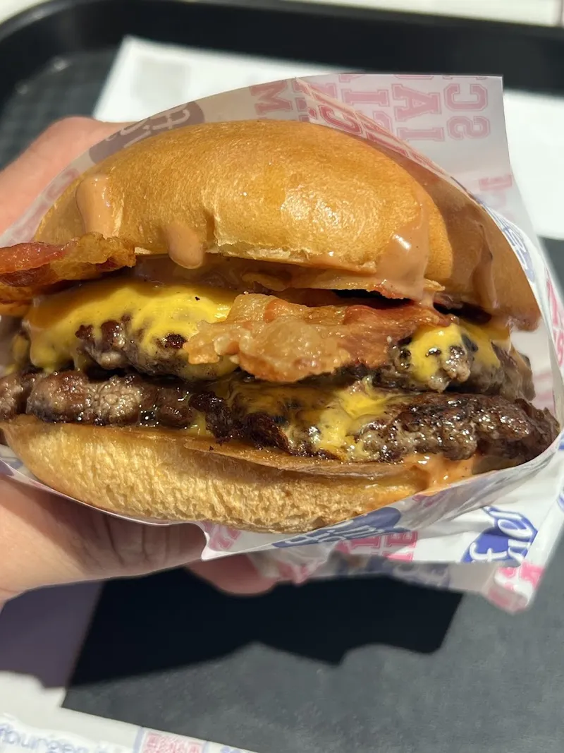 Off Burger photo 5