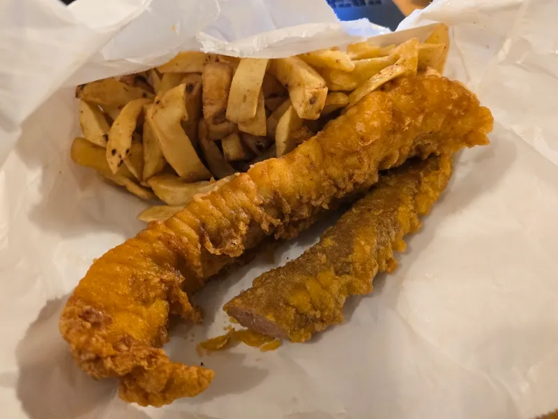 Golden Chippy photo 5