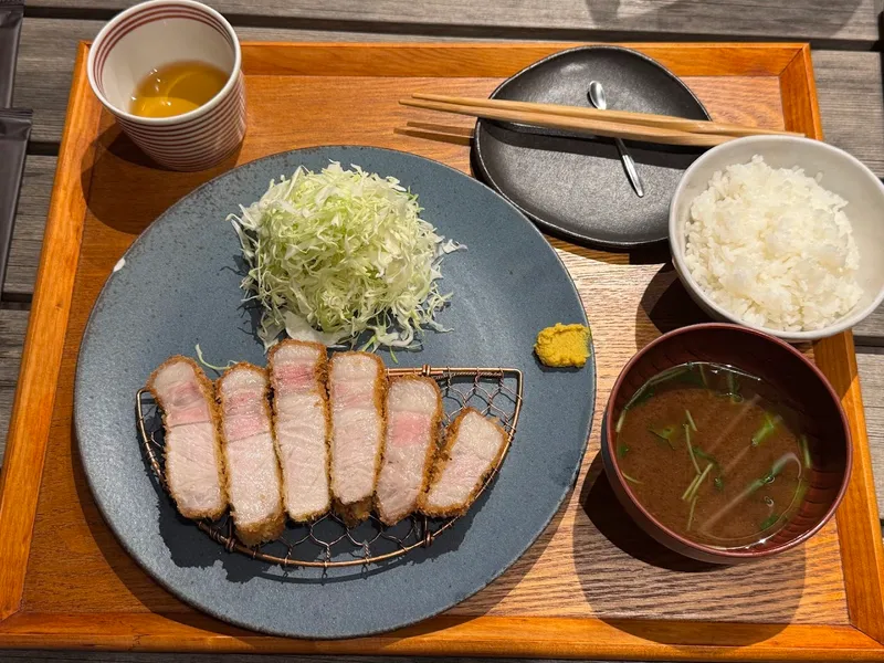 Tonkatsu (unnamed local tonkatsu spot) foto 5