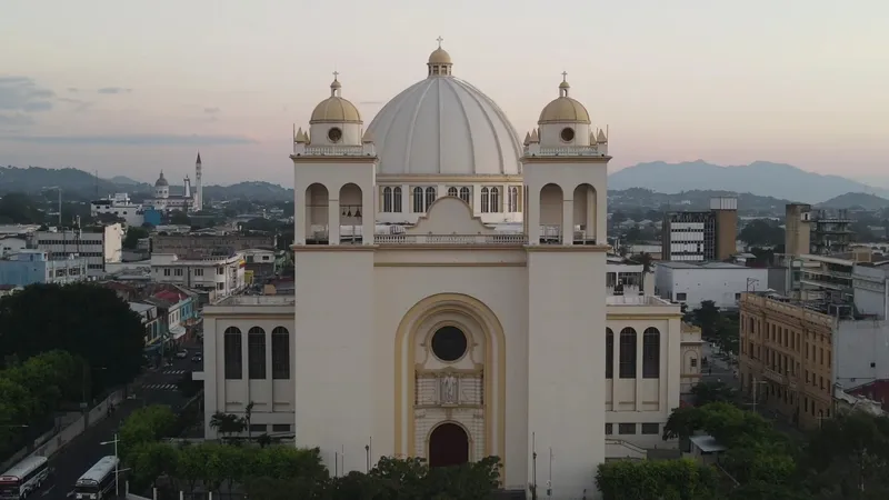 Cattedrale Metropolitana di San Salvador foto 8