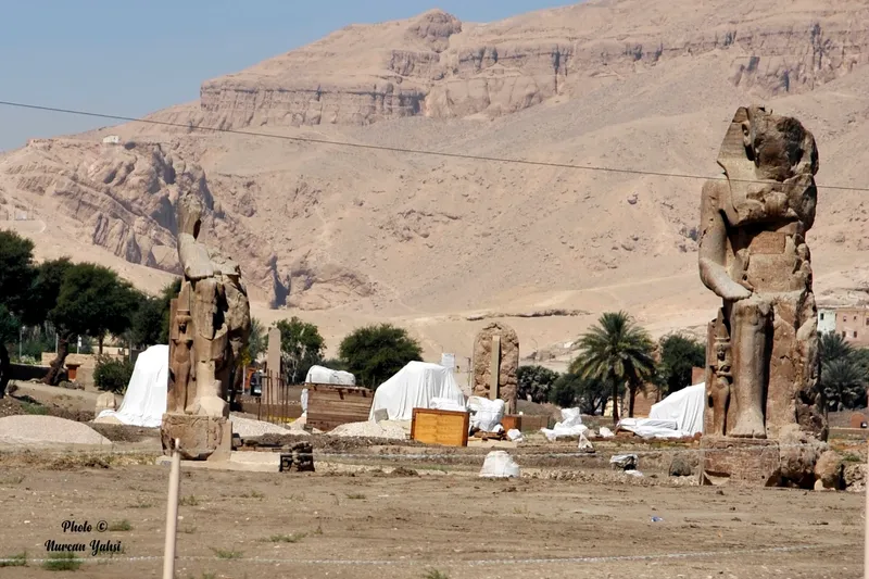 Colossi of Memnon photo 6