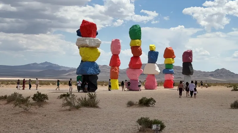 Seven Magic Mountains photo 8
