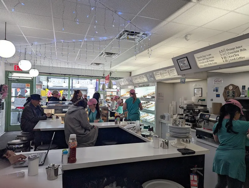 Peter Pan Donuts photo 9