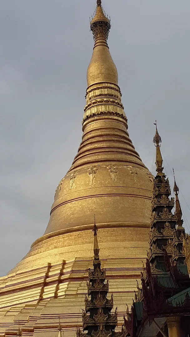 Shwedagon Pagoda foto 8