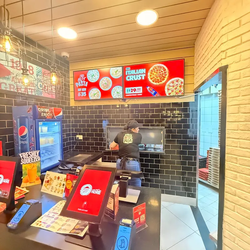 Pizza Hut photo 7