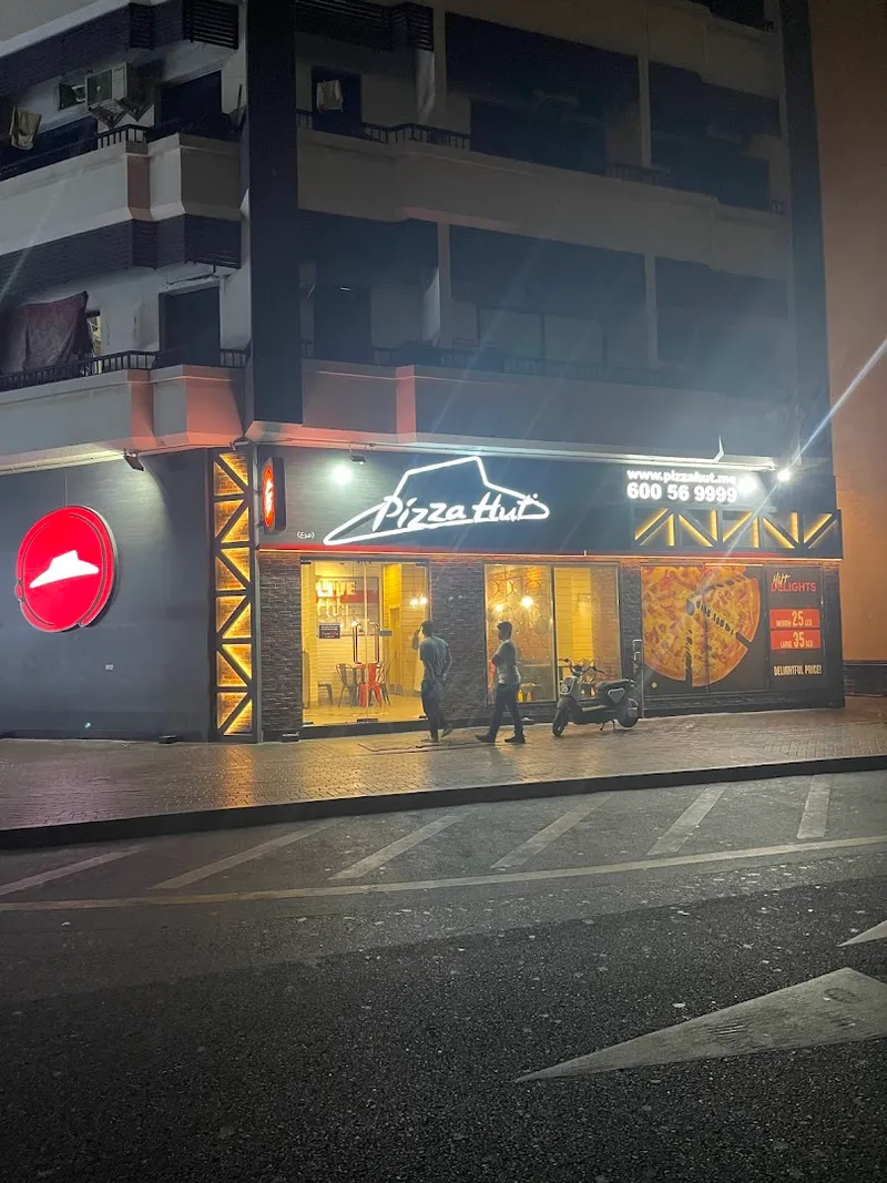 Pizza Hut photo 10
