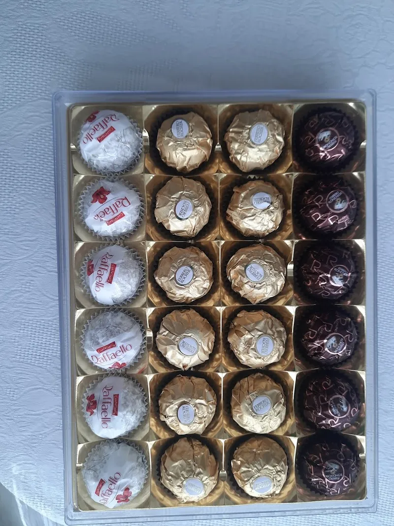 Ferrero Rocher photo 7
