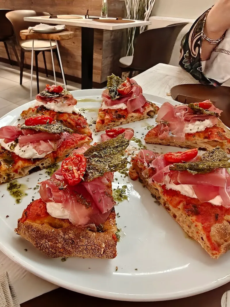 Pizzeria Giangi photo 6