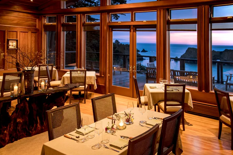 Harbor House Inn photo 5