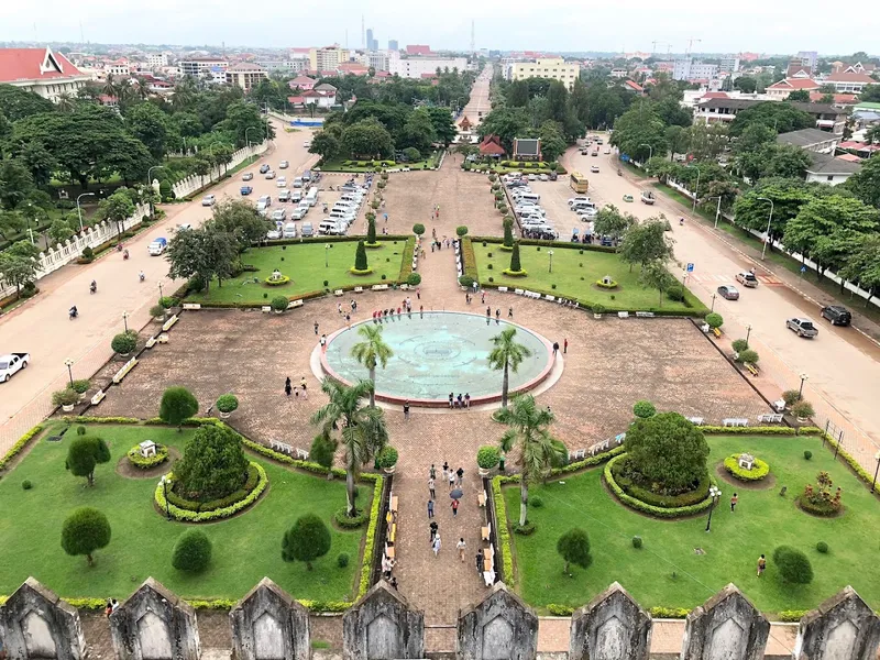 Patuxai photo 6