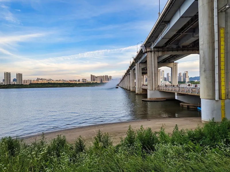 Banpo Bridge photo 7