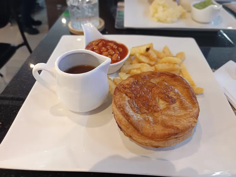 SirinanPie photo 5