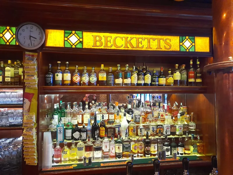 Becket's Irish Bar photo 5